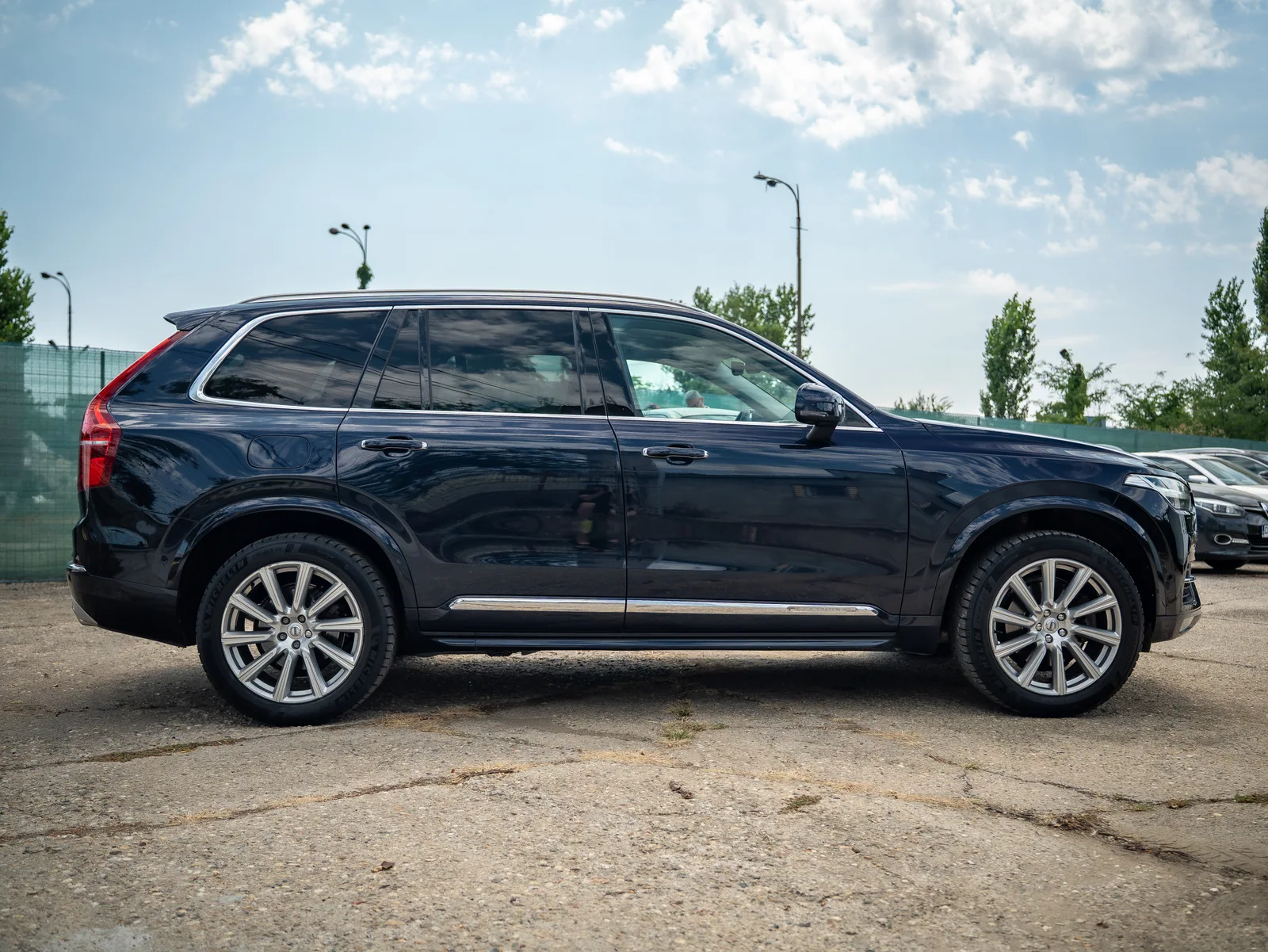 Profil lateral complet Volvo XC90 din stocul Zetec Auto Rulate